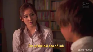 Cô thư ký có Người chồng bị quản lý bắt phục vụ để duy trì công việc